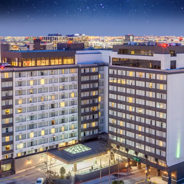 Holiday Inn Toronto International Airport exterior